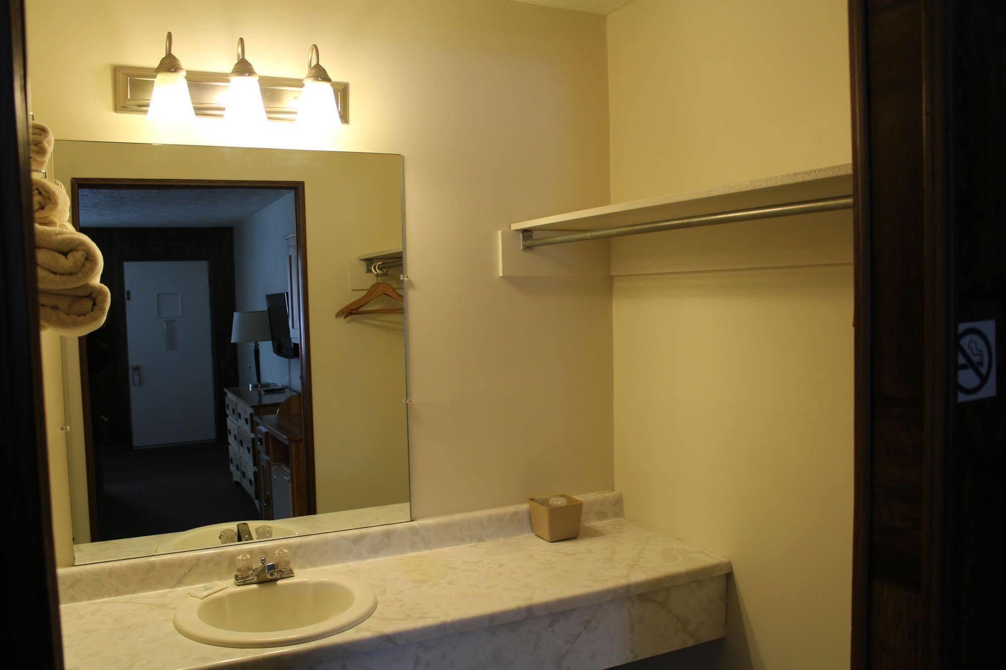 Aberdeen Brown'S Motel מראה חיצוני תמונה